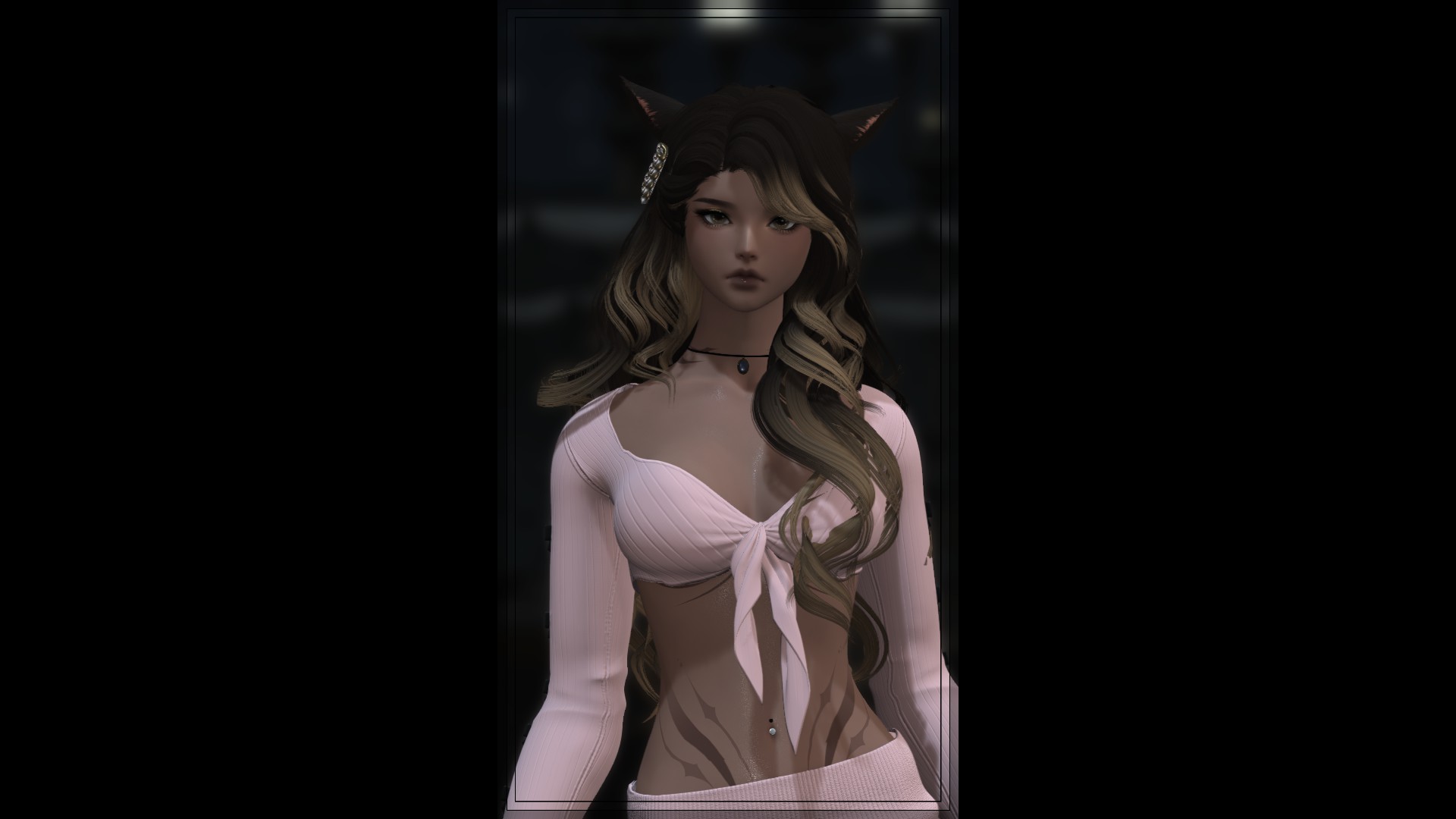 Azuki Nuko, Miqo'te White Mage, in soft light